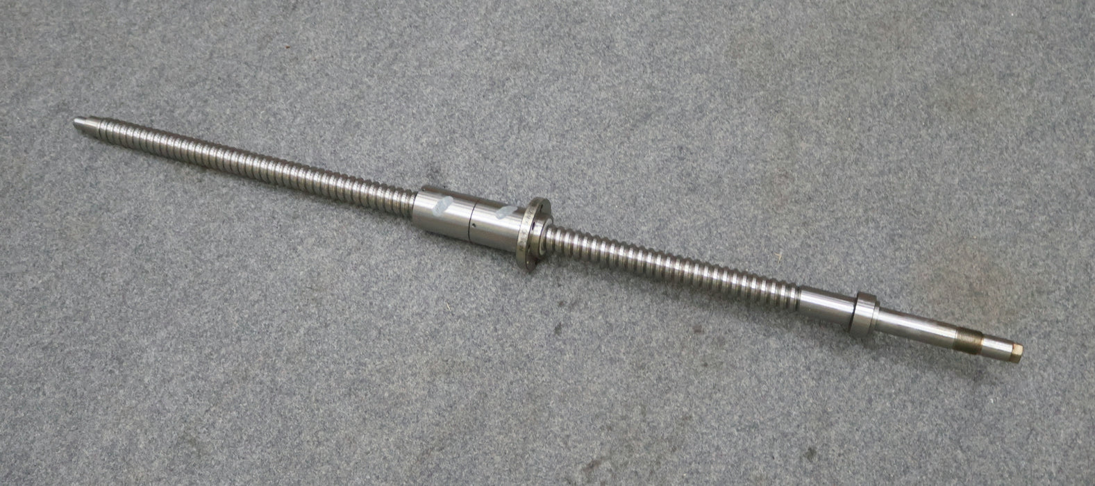 Bild des Artikels SZMICRON-Kugelrollspindel-mit-einer-Mutter-Typ-05-1198-0024-SpindelØ-30mm