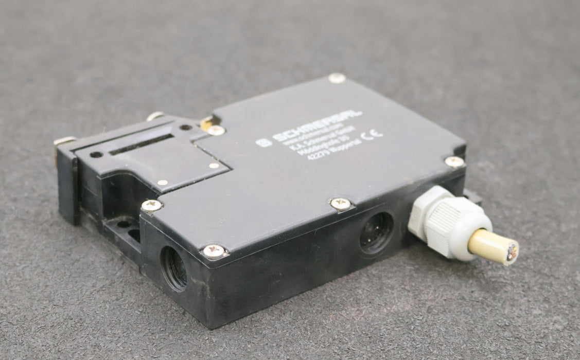 Bild des Artikels SCHMERSAL-Sicherheitszuhaltung-AZM-161SK-12/12RK-024-AC-15-230VAC-4A
