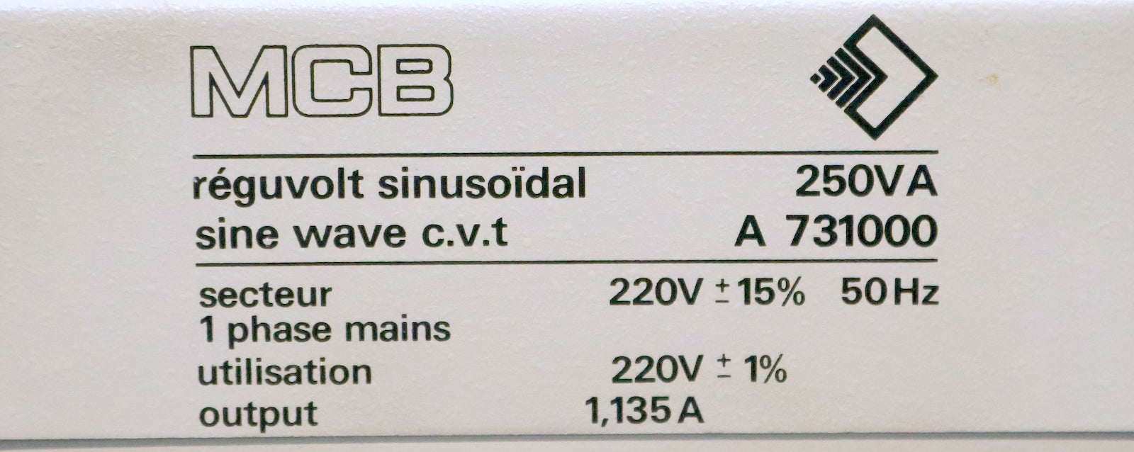 Bild des Artikels MCB-Sinus-Konstantspannungsregler-250VA-A731000-220V-50Hz-220V-1,135A