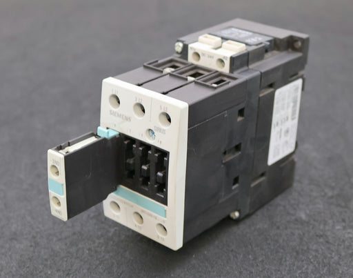 Bild des Artikels SIEMENS-SIRIUS-Schütz-3RT1035-1BB40-Spulenspannung-24VDC-gebraucht