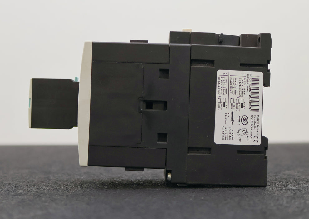Bild des Artikels SIEMENS-SIRIUS-Schütz-3RT1035-1BB40-Spulenspannung-24VDC-gebraucht