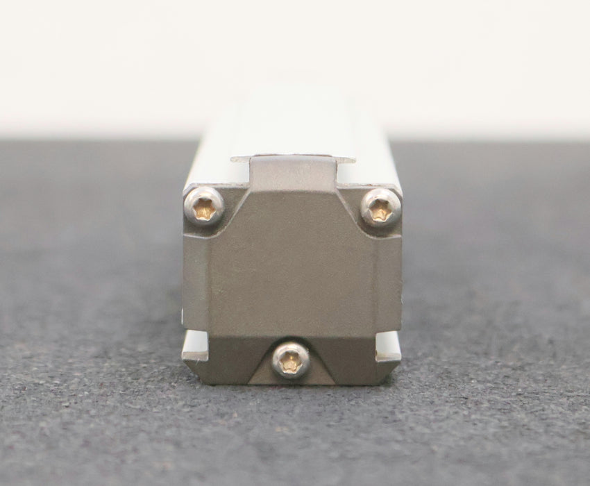 Bild des Artikels BALLUFF-MICROPULSE-Wegaufnehmer-BTL02N9-BTL5-A11-M0050-P-S32-mit-Zubehör