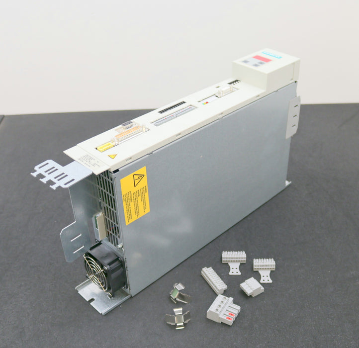 Bild des Artikels SIEMENS-MASTERDRIVES-Spannungszwischenkreisumrichter-6SE7014-0TP50-Z-Z=-C12+C43