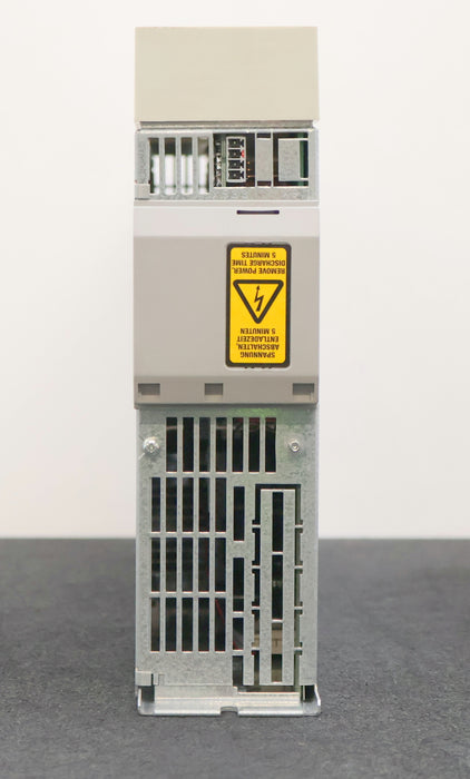 Bild des Artikels SIEMENS-MASTERDRIVES-Spannungszwischenkreisumrichter-6SE7014-0TP50-Z-Z=-C12+C43