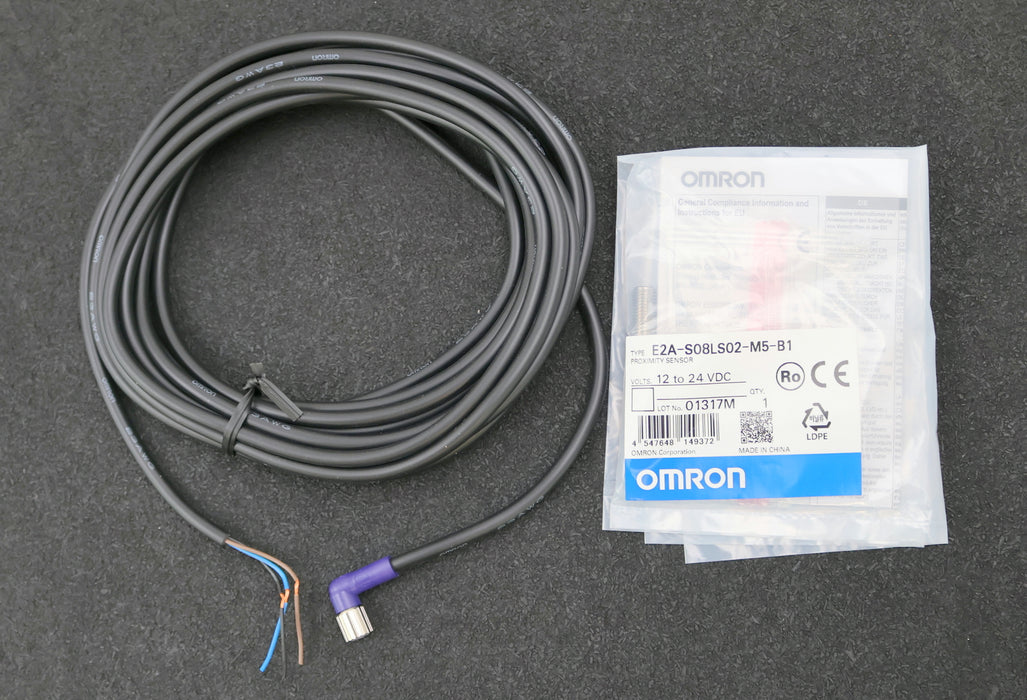 Bild des Artikels OMRON-Näherungssensor-E2A-S08LS02-M5-B1-mit-Verbindungsleitung-XS3F-LM8PVC3A5M