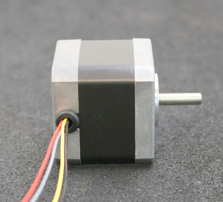 Bild des Artikels KOLLMORGEN-Schrittmotor-CTP11MSF17MAA11-max.-3000U/min-o,44Nm-1,7A-3.6VDC