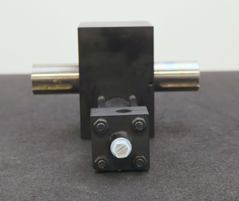 Bild des Artikels PARKER-Hydraulischer-Drehantrieb-HTR-2306120347225851-Schwenkwinkel-180°