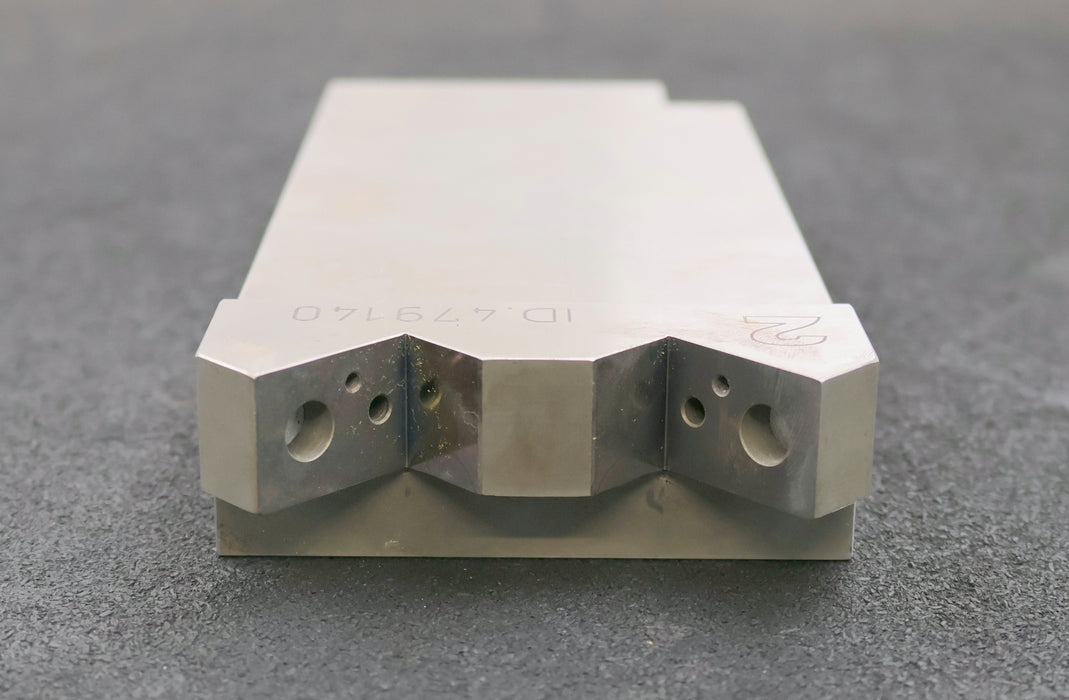 Bild des Artikels RÖHM-1-Set-Grundbacken-mit-Backen-1:-ID.-479139-und-Backen-2:-ID.-479140