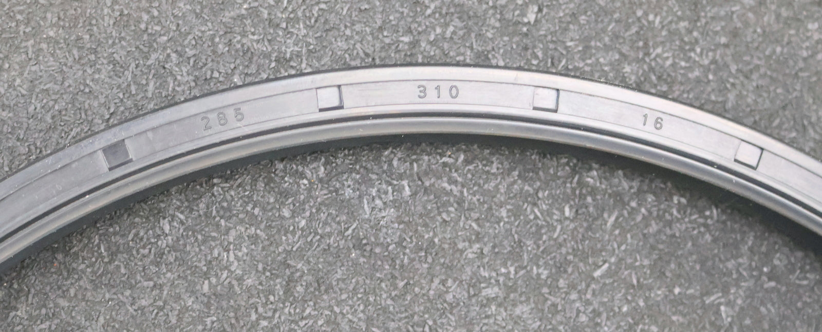 Bild des Artikels Radial-Wellendichtring-285x310x16-DIN3760-NBR-Art.Nr.-111407-unbenutzt