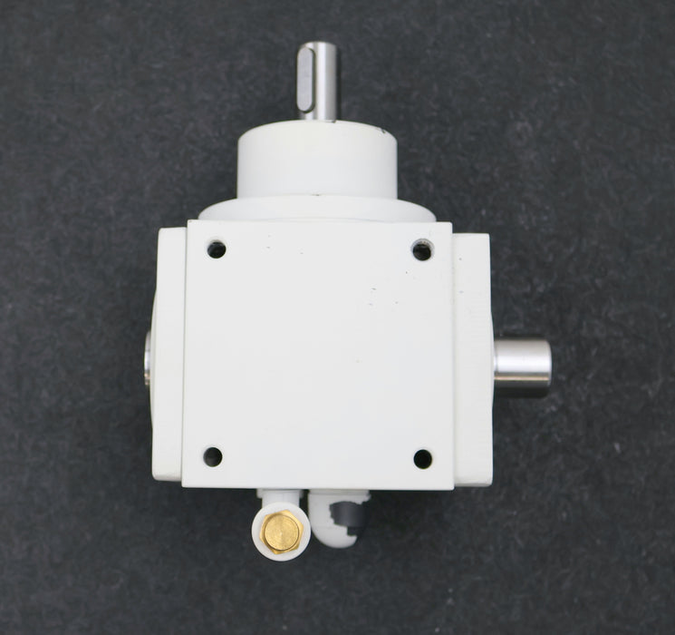 Bild des Artikels VOGEL-Kegelrad-Winkelgetriebe-H100-i=-1-BA-70->Art.Nr.-537329-WellenaußenØ-24mm