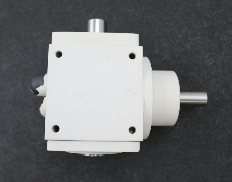 Bild des Artikels VOGEL-Kegelrad-Winkelgetriebe-H100-i=-1-BA-70->Art.Nr.-537329-WellenaußenØ-24mm