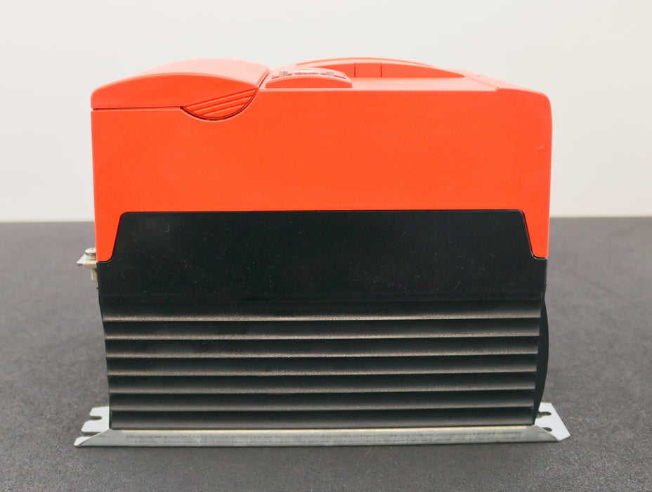 Bild des Artikels SEW-Frequenzumrichter-MOVITRAC-31C040-503-4-00-Sach-Nr.-8263361-U=-3x380-500V