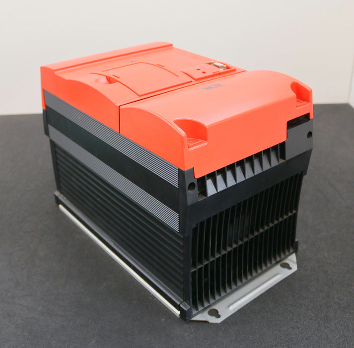 Bild des Artikels SEW-Frequenzumrichter-MOVITRAC-31C220-503-4-00-Sach-Nr.-8263108-U=-3x380-500V