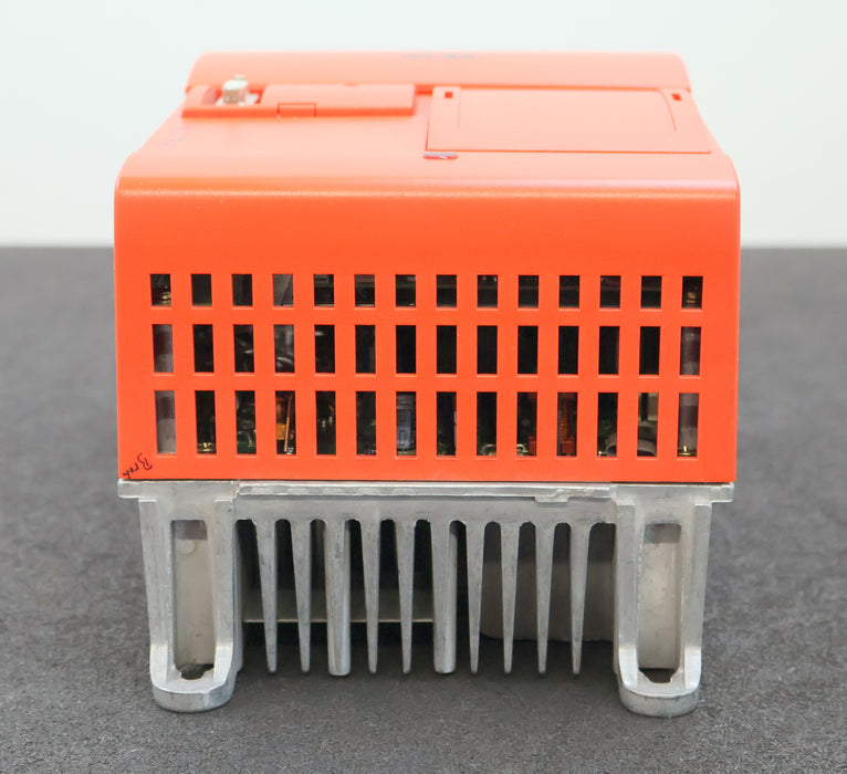 Bild des Artikels SEW-Frequenzumrichter-MOVITRAC-31C015-503-4-00-Sach-Nr.-8263337-U=-3x380-500V