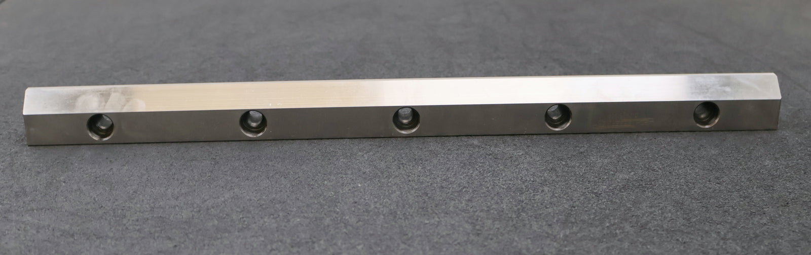 Bild des Artikels SCHNEEBERGER-Linearführung-N/O-2535-500-Gesamtlänge-500mm-mit-V-Nadellager