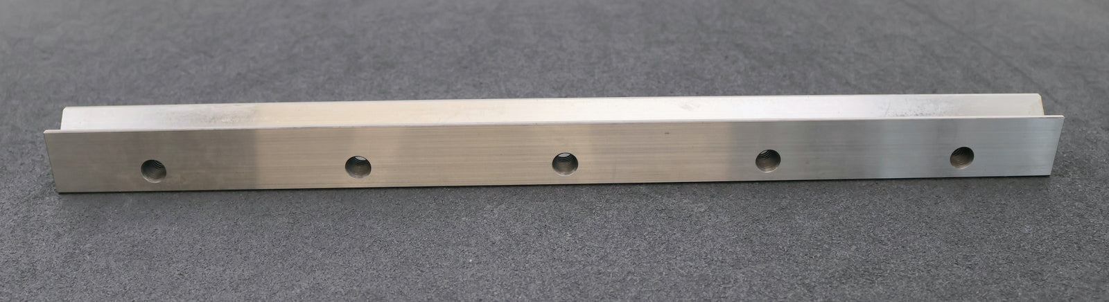 Bild des Artikels SCHNEEBERGER-Linearführung-N/O-2535-500-Gesamtlänge-500mm-mit-V-Nadellager