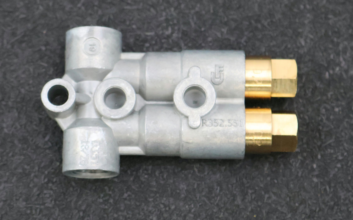 Bild des Artikels SKF-Schmierstoff-Verteiler-VGAA-352-000-55000-ZZ-unbenutzt-in-OVP