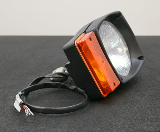 Bild des Artikels ABL-Scheinwerfer-mit-Blinker-Art.Nr.-4840053198-Form-eckig-Leuchtmittel-H4