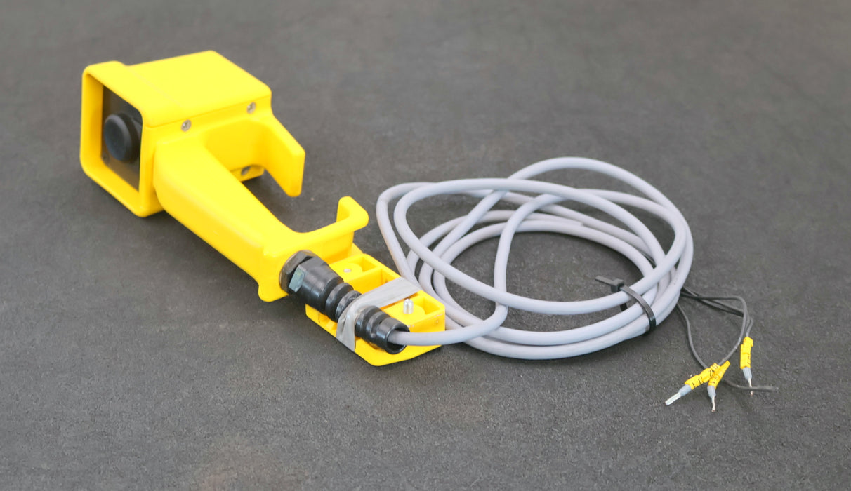 Bild des Artikels EUCHNER-Zustimmtaster-mit-Halter-ZSR2A2G10A-Best.Nr.-055428-Kabellänge-240cm