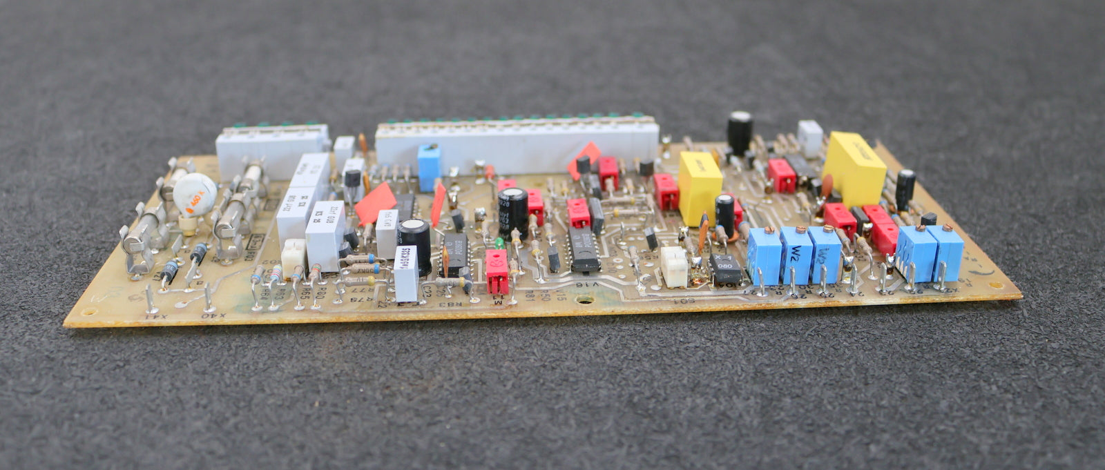 Bild des Artikels VEB-ROBOTRON-DDR-Karteineinschub-1A1/1-RB-52607-Platine-80.111-7/1.1L/1