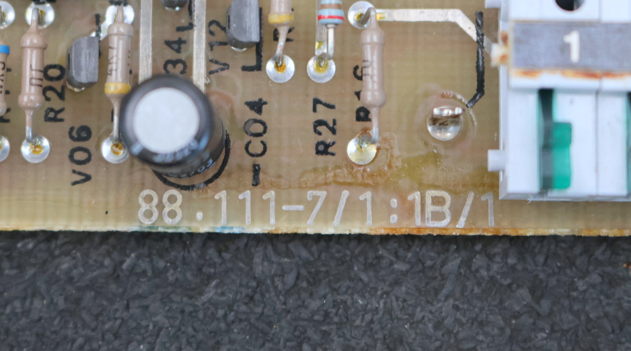 Bild des Artikels VEB-ROBOTRON-DDR-Karteineinschub-1A1/1-RB-52607-Platine-80.111-7/1.1L/1