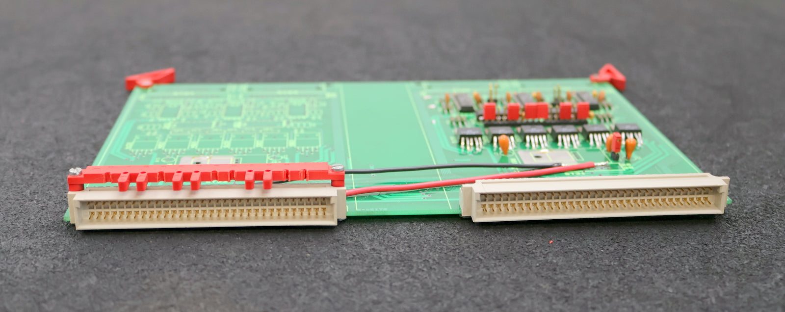Bild des Artikels IMAC-KLINGELNBERG-Einschubplatine-DGA-1-221092-aus-MARTEC-Steuerung-PAS-2NC