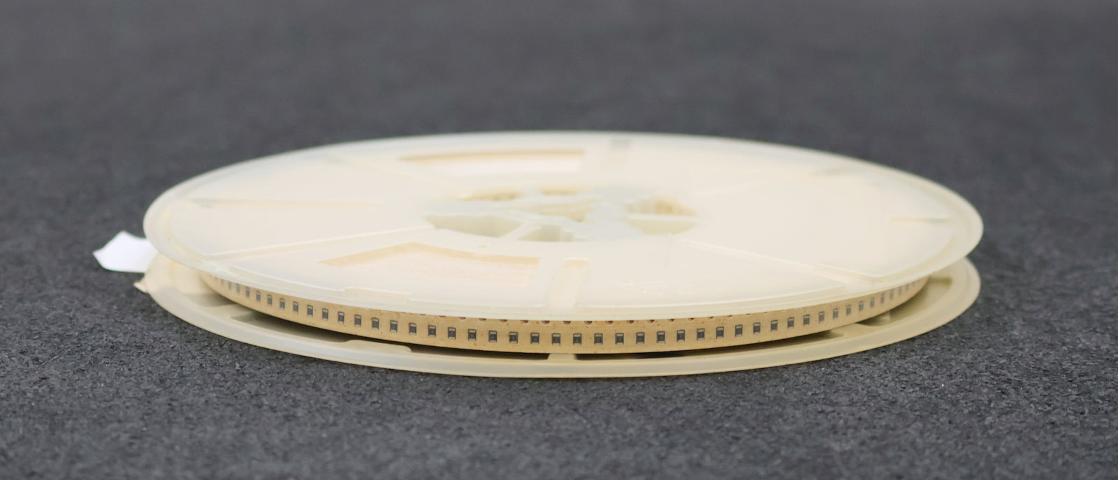 Bild des Artikels KOA-4900x-SMD-Widerstand-100Ω-RMC1/10-0805-100-Ohm-Model-WRC03304