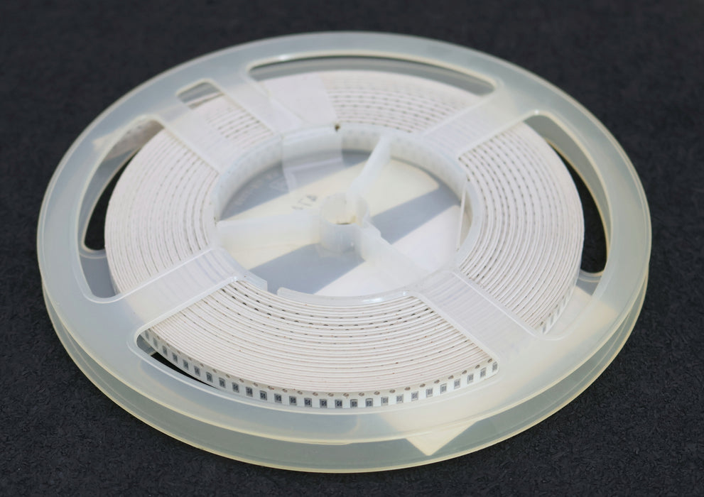 Bild des Artikels BOURNS-2500x-SMD-Widerstand-470kΩ-1206-470000-Ohm-Model-CR1206-JW-474E