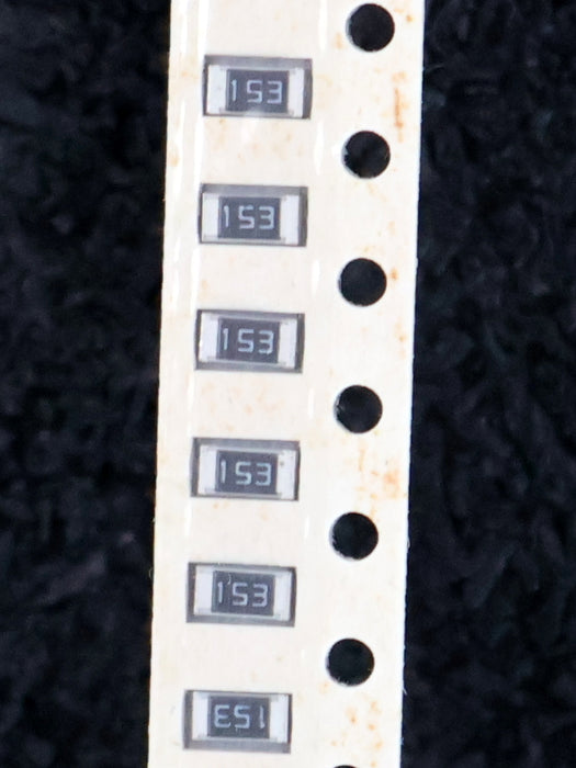 Bild des Artikels BOURNS-2000x-SMD-Widerstand-15kΩ-1206-15000-Ohm-Model-CR1206JW153E