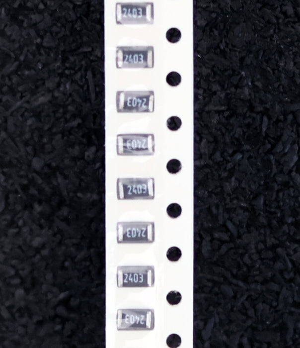 Bild des Artikels VISHAY-3000x-SMD-Widerstand-240kΩ-CRCW1206-RT1-240000-Ohm-Model-135515