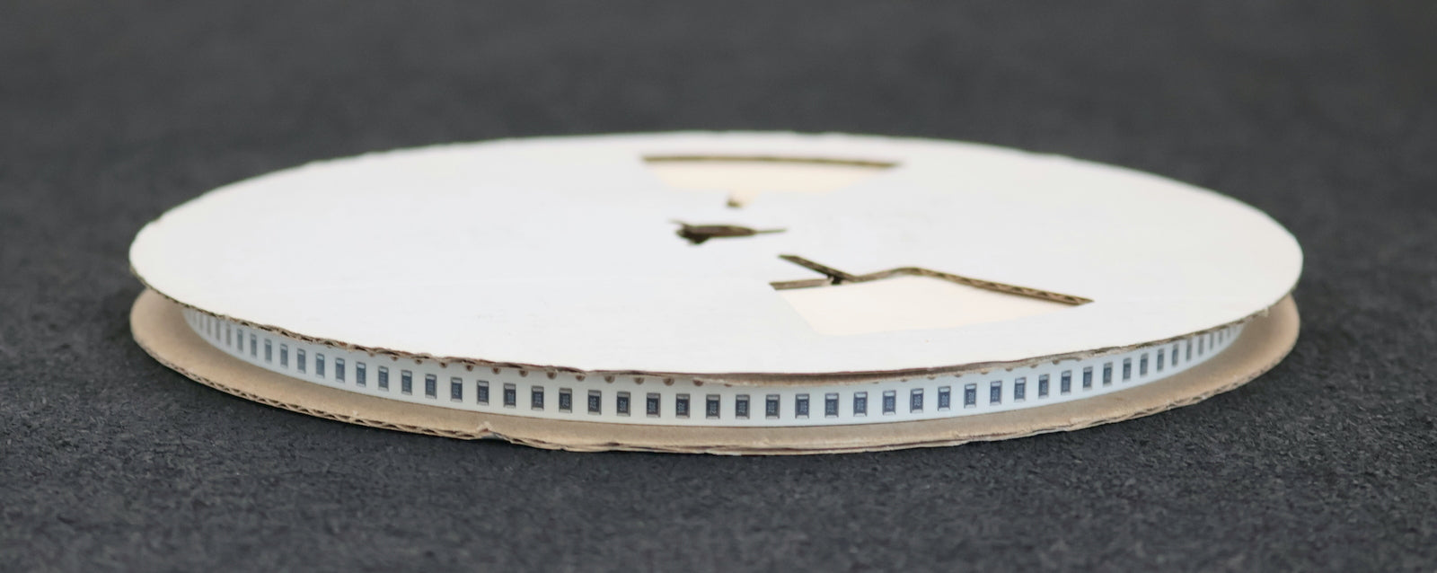 Bild des Artikels VISHAY-4900x-SMD-Widerstand-1kΩ-CRCW1206-RT1-1000-Ohm-Model-03045305.01