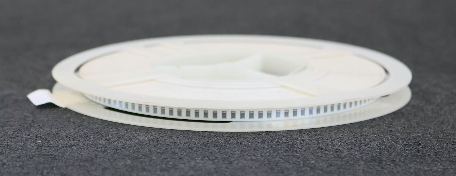 Bild des Artikels VITROHM-3000x-SMD-Widerstand-12kΩ-RC-06-1206-12000-Ohm-Model-502