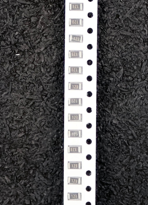 Bild des Artikels VITROHM-3000x-SMD-Widerstand-12kΩ-RC-06-1206-12000-Ohm-Model-502