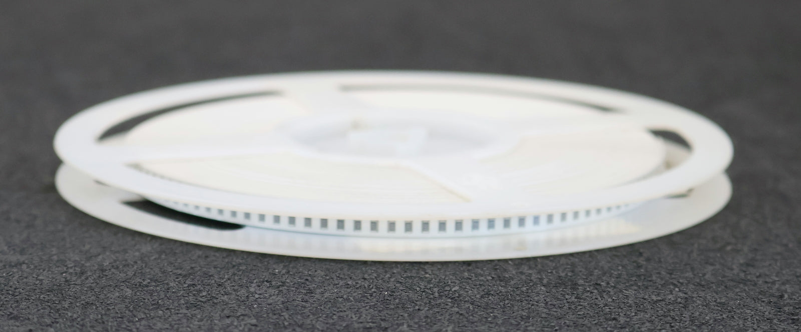 Bild des Artikels VITROHM-3000x-SMD-Widerstand-22kΩ-RC1206-22000-Ohm-Model-502