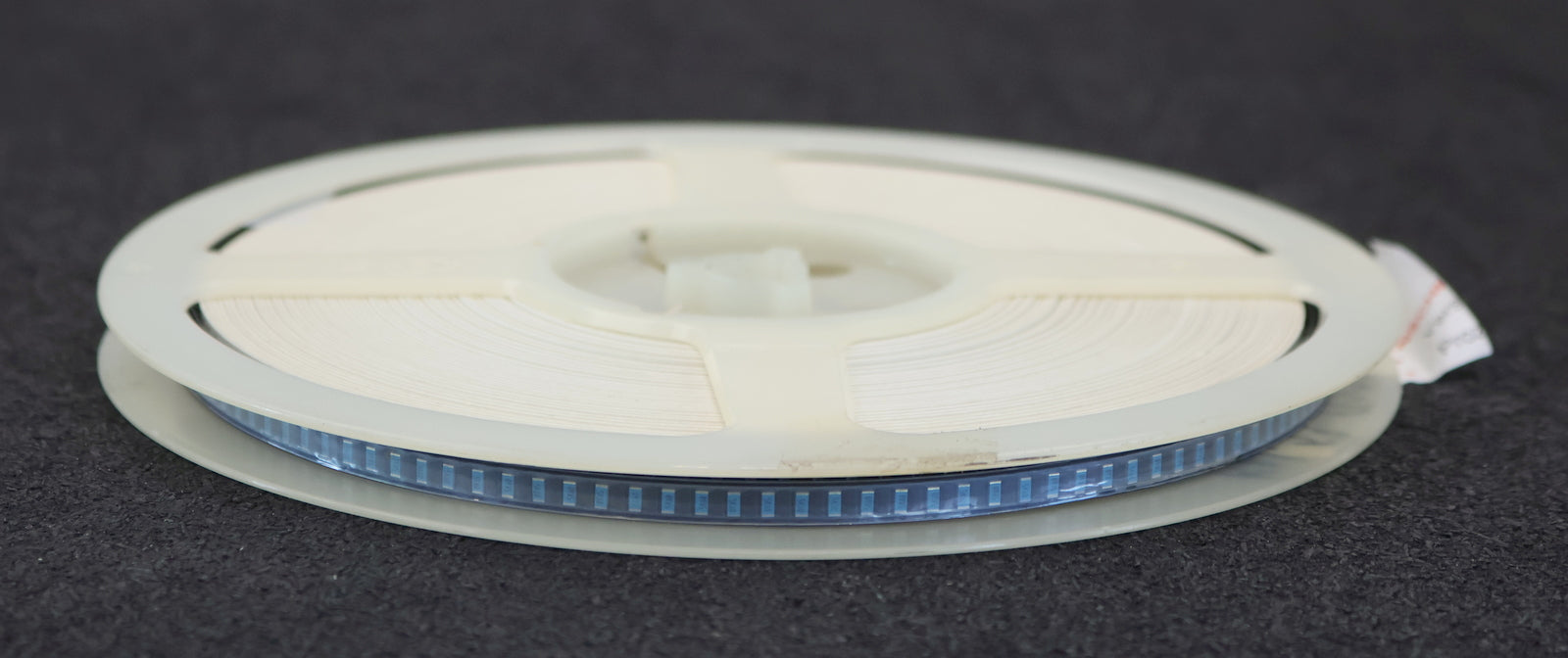 Bild des Artikels 5000x-SMD-Widerstand-5,6kΩ-5600-Ohm-Model-1206-7"-reel-with-5000-units