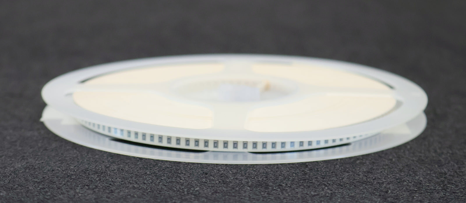 Bild des Artikels 3500x-SMD-Widerstand-7,5Ω-1206-7,5-Ohm-Model-ERJP08J7R5V-7"-reel-with-3500-units
