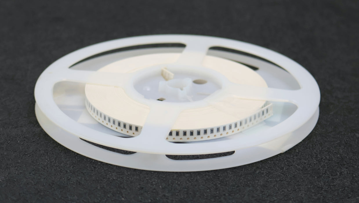 Bild des Artikels 1500x-SMD-Widerstand-470Ω-RC01/470R-1206-470-Ohm-Model-R0032