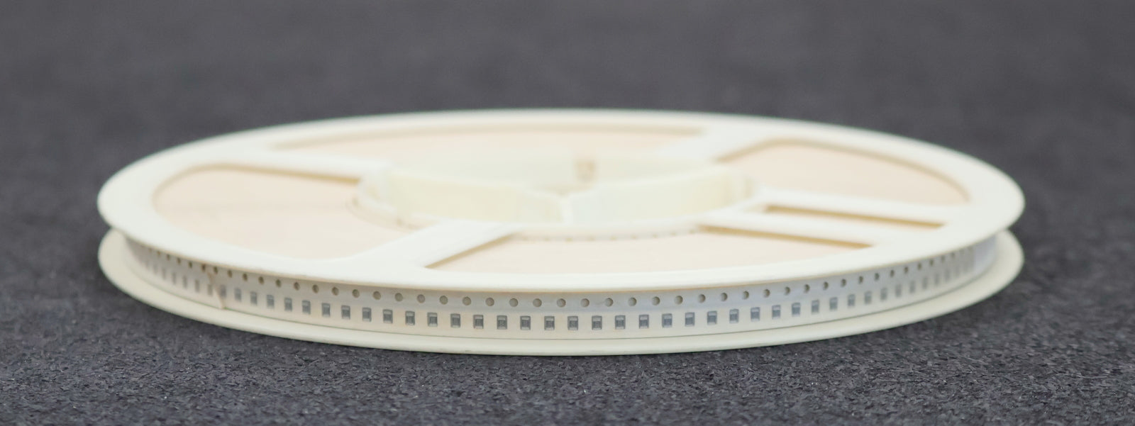 Bild des Artikels YAGEO-5000x-SMD-Widerstand-22Ω-RC-05-1/8W-0805-22-Ohm-Model-WRC04006
