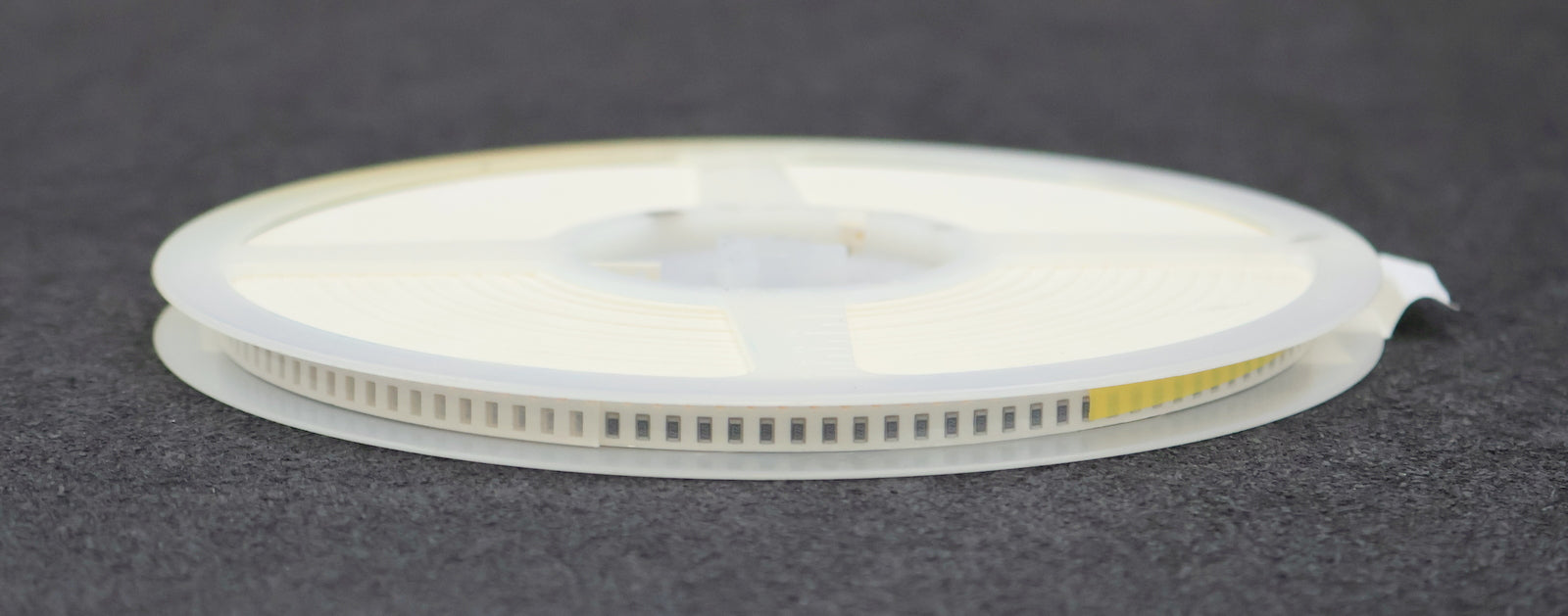 Bild des Artikels YAGEO-5000x-SMD-Widerstand-12,7kΩ-1206-12700-Ohm-Model-RC1206FR-07