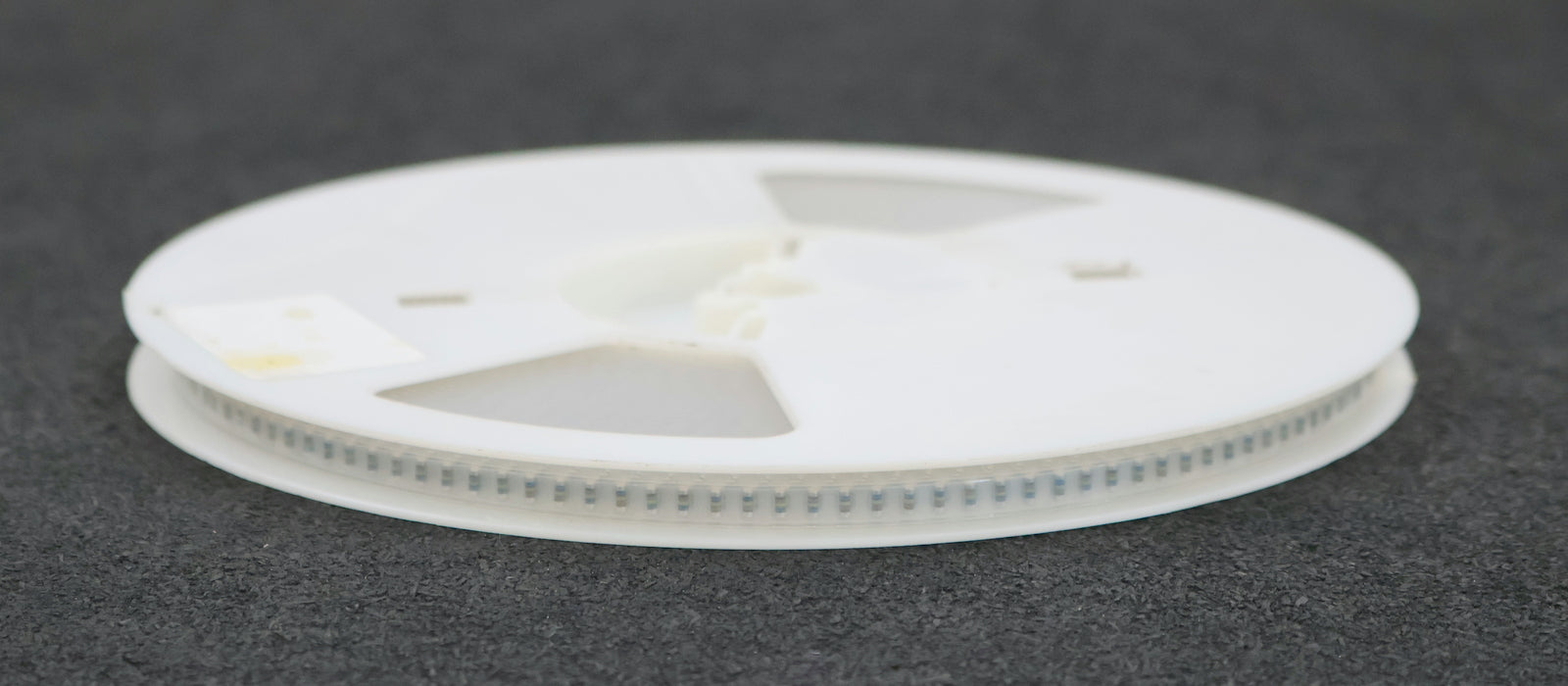 Bild des Artikels BEYSCHLAG-3000x-SMD-Widerstand-6,04kΩ-MINI-MELF-6040-Ohm-Model-MMA-0204-50