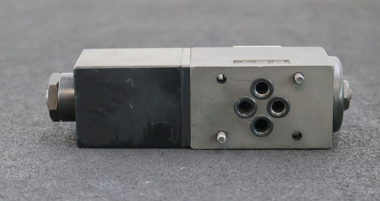 Bild des Artikels SAUER-DAIKIN-Hydraulikventil-J1-JS0-G02-2BP-30-Ident-Nr.-741587-max.-250bar