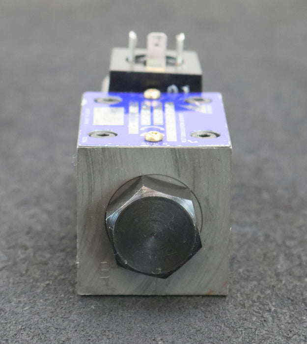 Bild des Artikels SAUER-DAIKIN-Hydraulikventil-J-KS0-G02-2AP-30-Ident-Nr.-6062368-max.-250bar