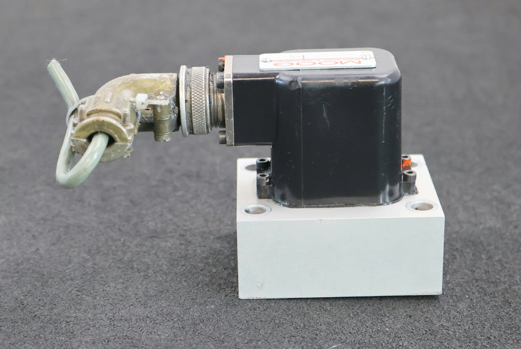 Bild des Artikels MOOG-Servoventil-Mod.-0061-202-gebraucht