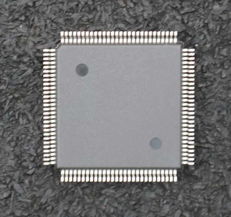 HITACHI 2x Microprozessor HD6413003F16 unbenutzt