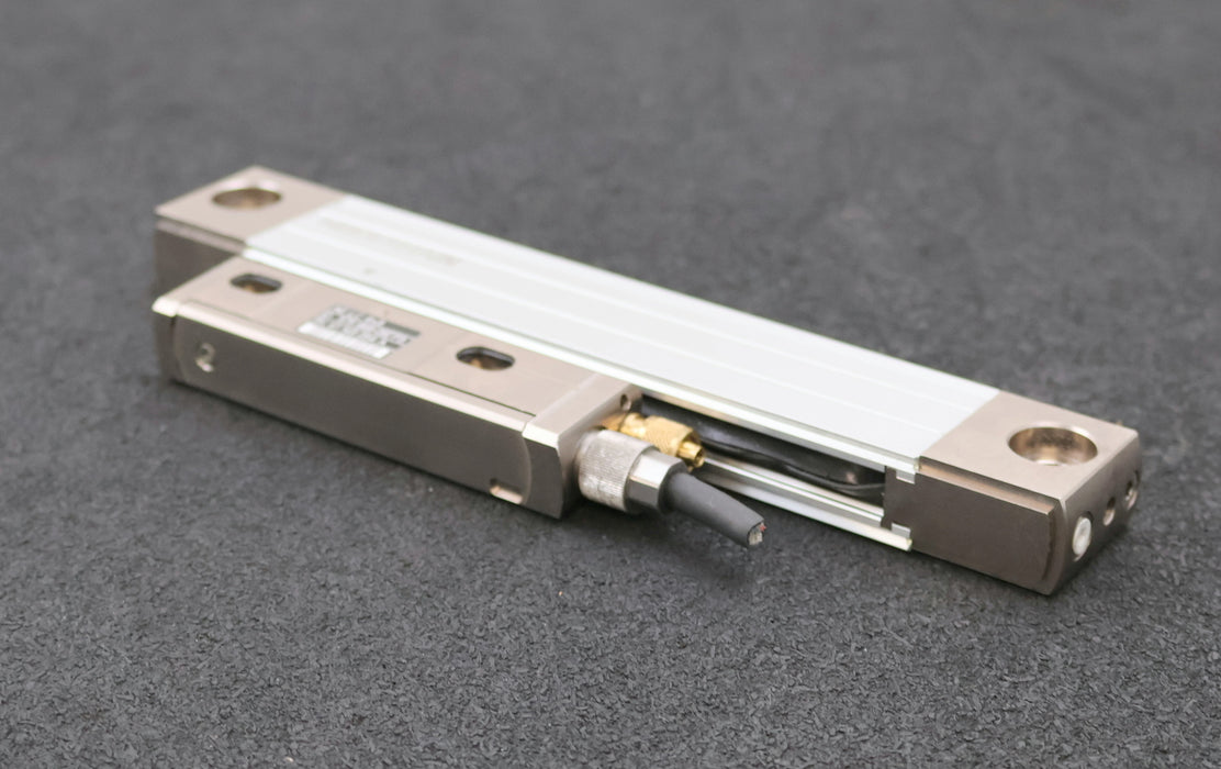 Bild des Artikels HEIDENHAIN-Längenmassstab-LC-483/10nm-ID-557-649-01-ML-70mm-Gesamtlänge-208mm