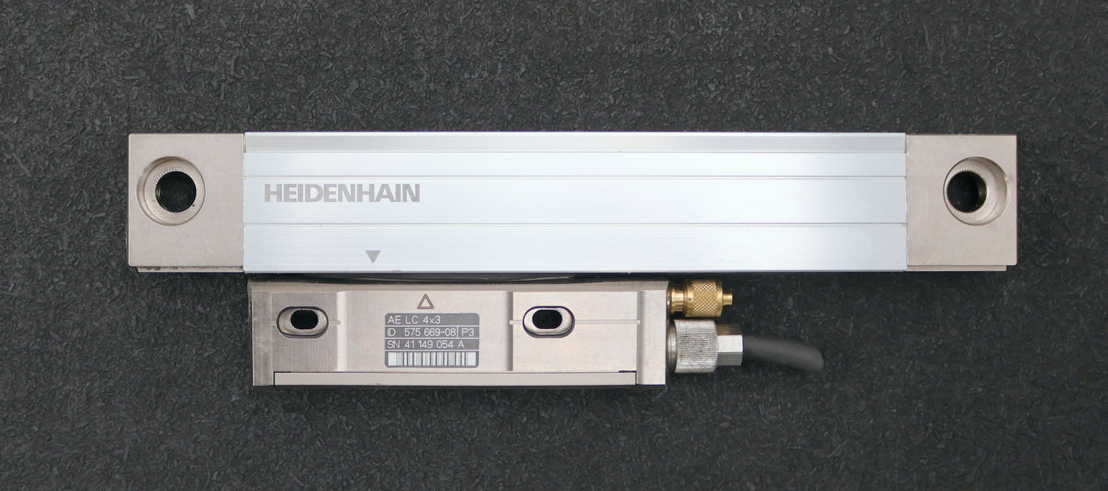 Bild des Artikels HEIDENHAIN-Längenmassstab-LC-483/10nm-ID-557-649-01-ML-70mm-Gesamtlänge-208mm