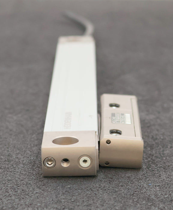 Bild des Artikels HEIDENHAIN-Längenmassstab-LC-483/10nm-ID-557-649-03-ML-170mm-Gesamtlänge-307mm