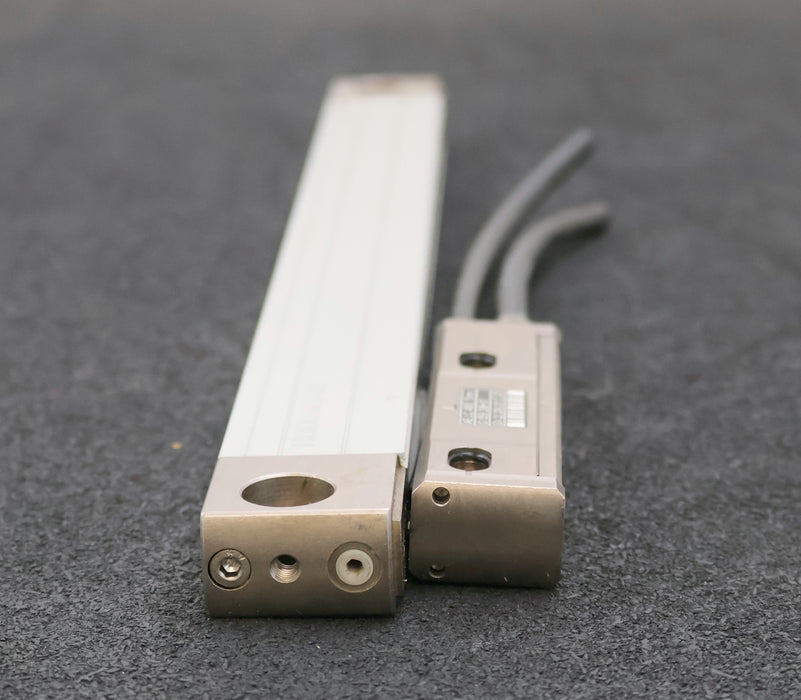 Bild des Artikels HEIDENHAIN-Längenmassstab-LC-483/10nm-ID-557-649-04-ML-220mm-Gesamt-Lä.-360mm