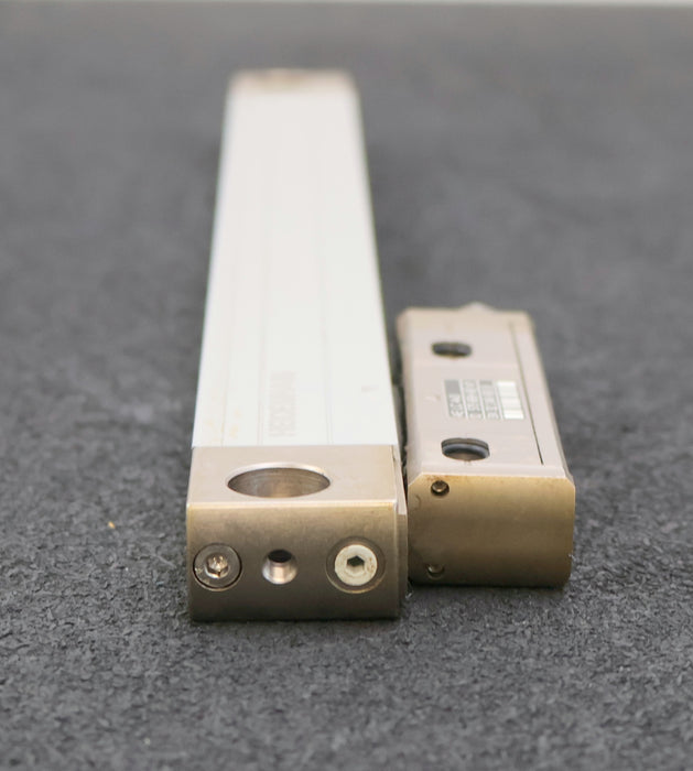 Bild des Artikels HEIDENHAIN-Längenmassstab-LC-483/10nm-ID-557-649-04-ML-220mm-Gesamtlänge-360mm