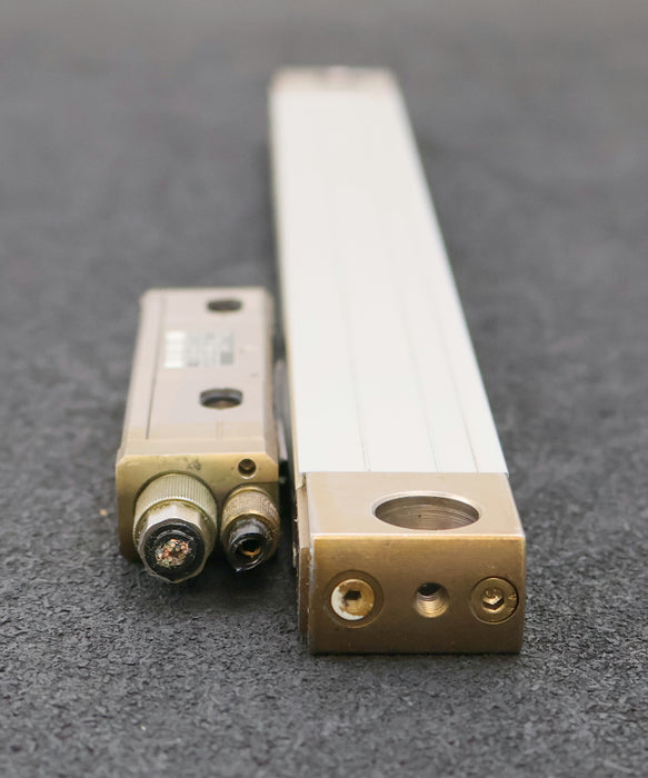 Bild des Artikels HEIDENHAIN-Längenmassstab-LC-483/10nm-ID-557-649-04-ML-220mm-Gesamtlänge-360mm